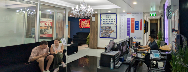 Vue du lounge de l’école de langues à Bangkok
