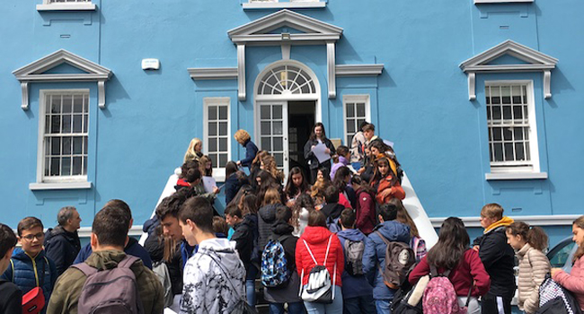 Découvrir Ennis lors d’un séjour linguistique LISA! d’anglais en Irlande Centre-ville d’Ennis pendant un séjour linguistique LISA! d’anglais en Irlande