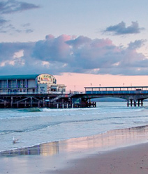 LISA-Sprachreisen-Englisch-England-Bournemouth-Meer-Strand-Pier-guenstige-Englischsprachkurse