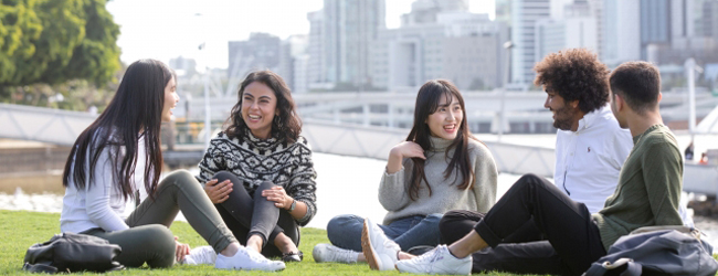 LISA-Sprachreisen-Erwachsene-Englisch-Australien-Brisbane-Stadt-Fluss-Pause-Erkundung