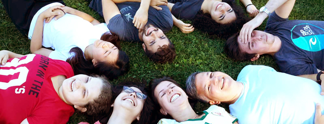 LISA-Sprachreisen-Erwachsene-Englisch-Franzoesisch-Kanada-Montreal-people-Wiese LISA-Sprachreisen-Erwachsene-Englisch-Franzoesisch-Kanada-Montreal-people-Wiese