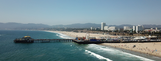 LISA-Sprachreisen-Erwachsene-Englisch-USA-Los-Angeles-Santa-Monica-Strand-Pier-Berge
