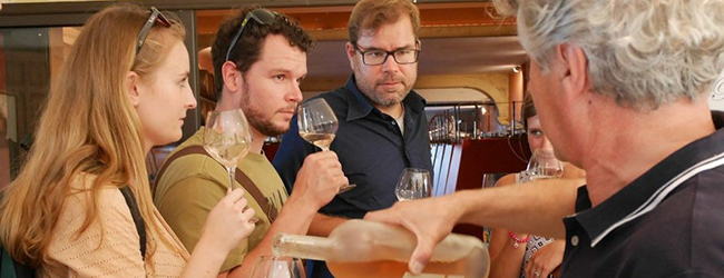 LISA-Sprachreisen-Erwachsene-Franzoesisch-Frankreich-Montpellier-Schule-Freizeit-Weinprobe LISA-Sprachreisen-Erwachsene-Franzoesisch-Frankreich-Montpellier-Schule-Freizeit-Weinprobe