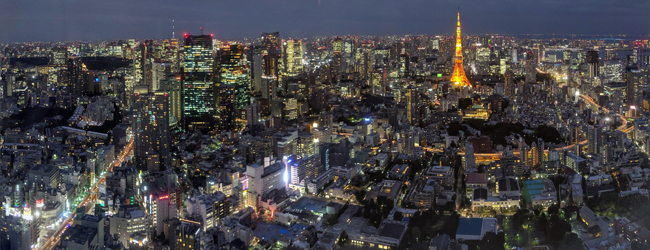 LISA-Sprachreisen-Erwachsene-Japanisch-Japan-Tokio-Hochhaeuser-Skytree-Beleuchtung-Fassaden