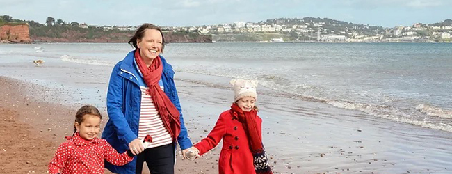 LISA-Sprachreisen-Familien-Englisch-England-Exeter-Devon-Meer-Spaziergang-Strand LISA-Sprachreisen-Familien-Englisch-England-Exeter-Devon-Meer-Spaziergang-Strand