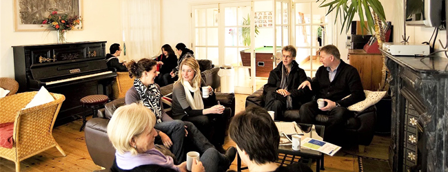 LISA-Sprachreisen-Familien-Englisch-England-Exeter-Devon-Sprachschule-Pause-Aufenthaltsraum LISA-Sprachreisen-Familien-Englisch-England-Exeter-Devon-Sprachschule-Pause-Aufenthaltsraum