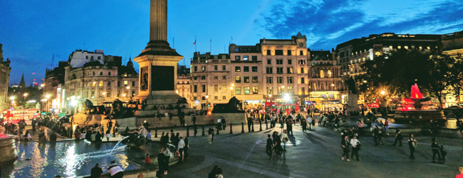 LISA-Sprachreisen-Schueler-Englisch-England-London-Central-Travalgar-Square-Abend-Ausgehen