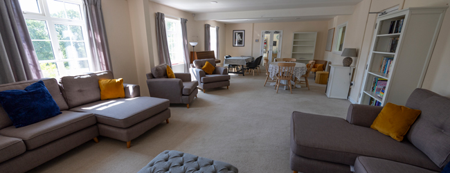 LISA-Sprachreisen-Schueler-Englisch-England-Newbury-Schule-Pause-Lounge-Residenz LISA-Sprachreisen-Schueler-Englisch-England-Newbury-Schule-Pause-Lounge-Residenz