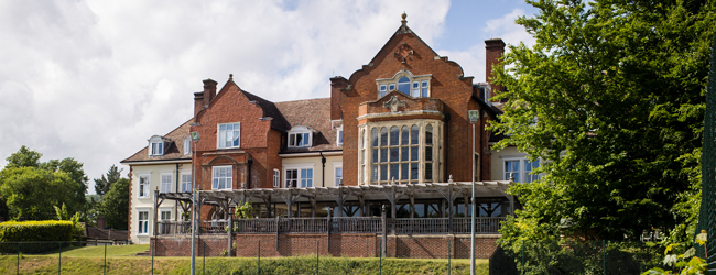 LISA-Sprachreisen-Schueler-Englisch-England-Petersfield-Bedales-School-Klasse-Unterricht LISA-Sprachreisen-Schueler-Englisch-England-Petersfield-Bedales-School-Klasse-Unterricht