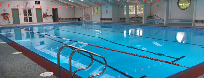 LISA-Sprachreisen-Schueler-Englisch-England-Petersfield-Bedales-School-Schwimmbad-Freizeit LISA-Sprachreisen-Schueler-Englisch-England-Petersfield-Bedales-School-Schwimmbad-Freizeit